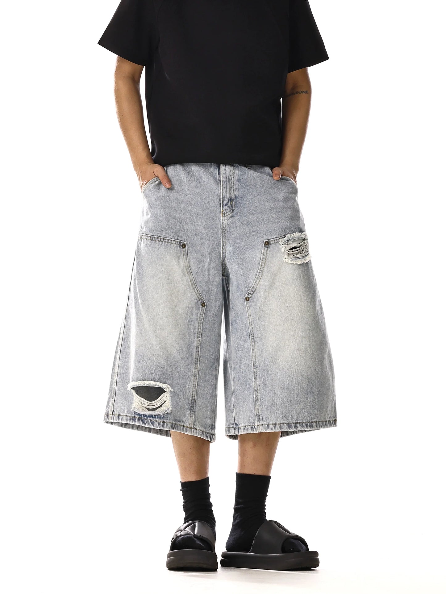 DOUBLE KNEE DAMAGE DENIM SHORTS