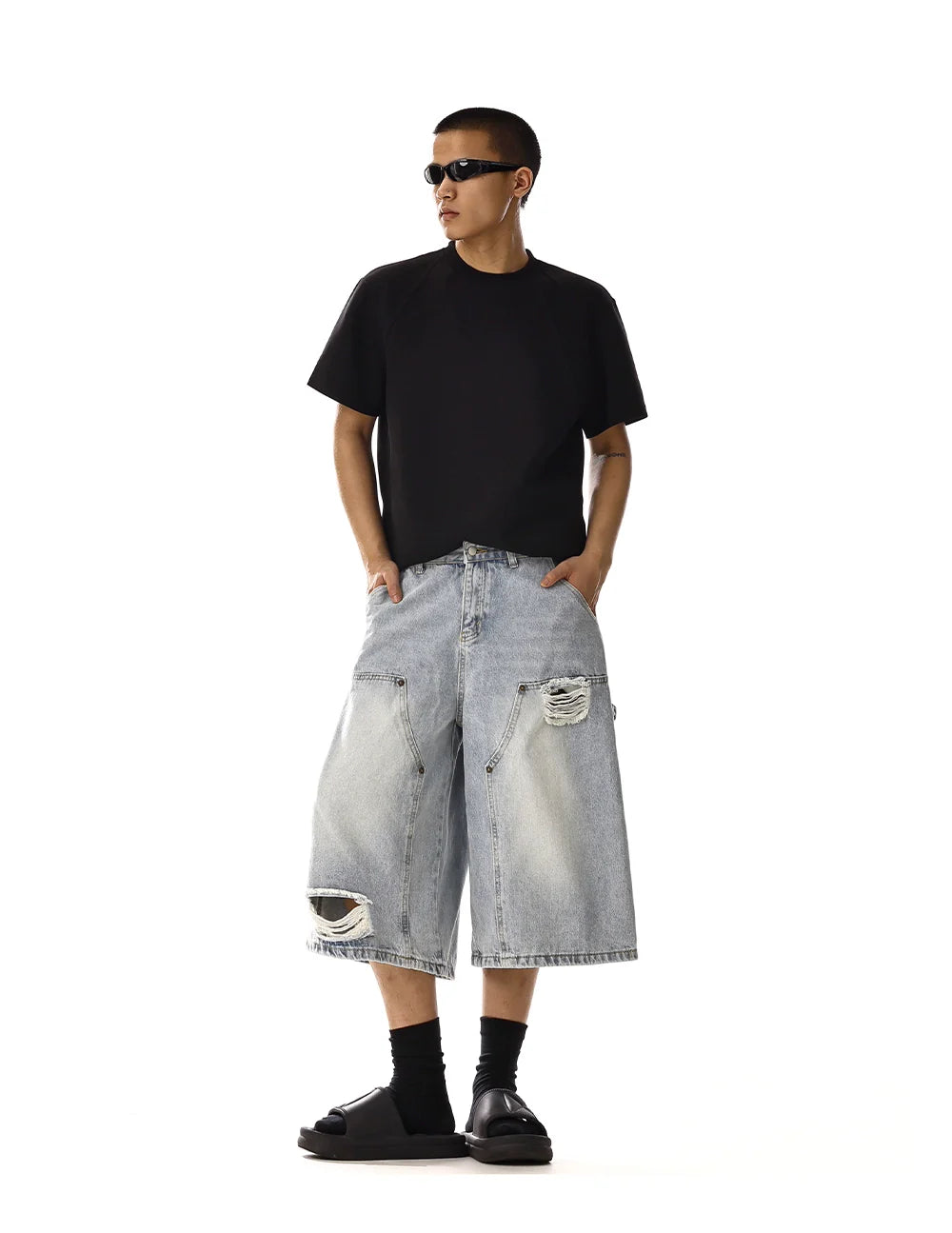 DOUBLE KNEE DAMAGE DENIM SHORTS