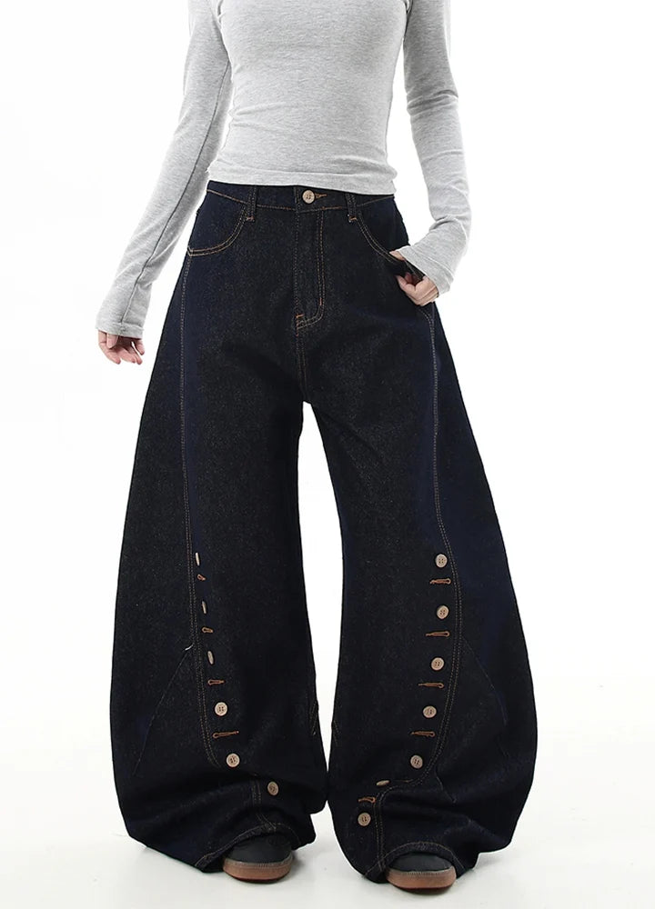 Hem point button design balloon wide silhouette denim pants