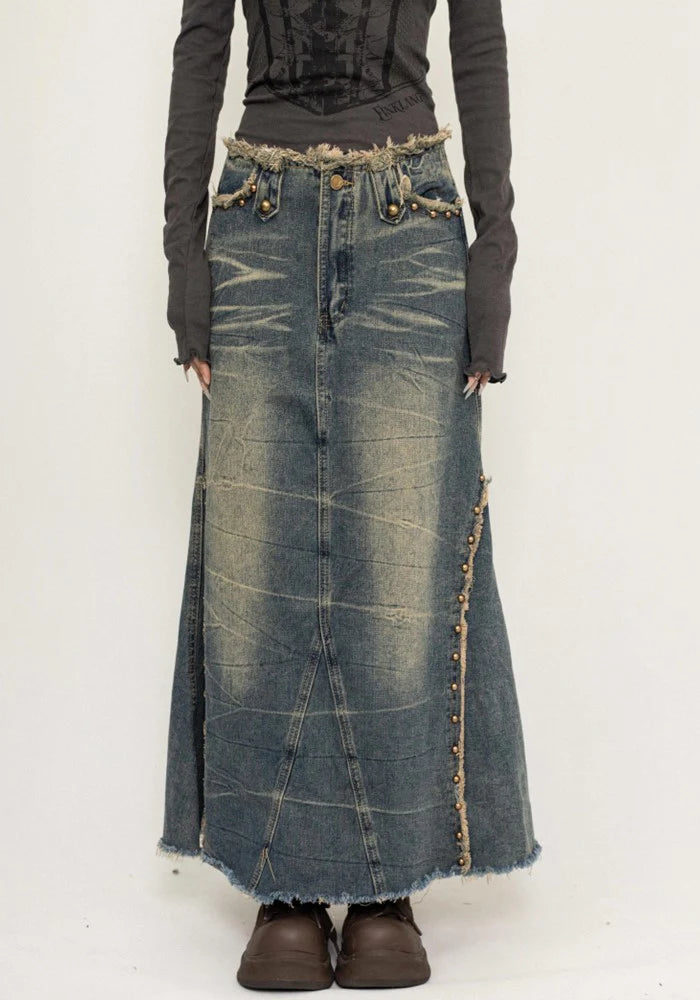 Tight silhouette washed denim design skirt